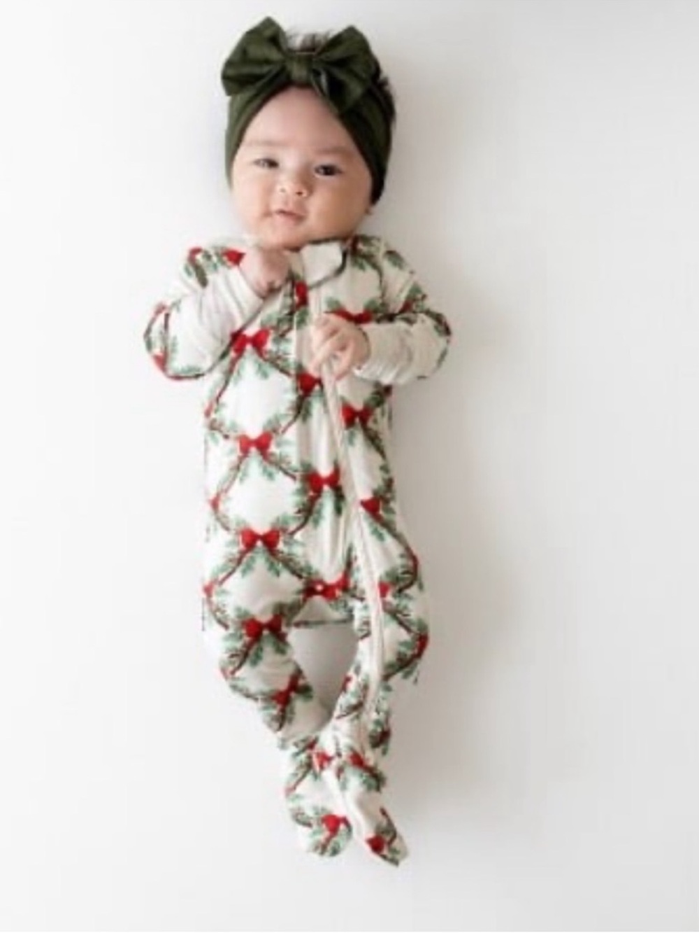 Kyte BABY holiday bow footed pajamas